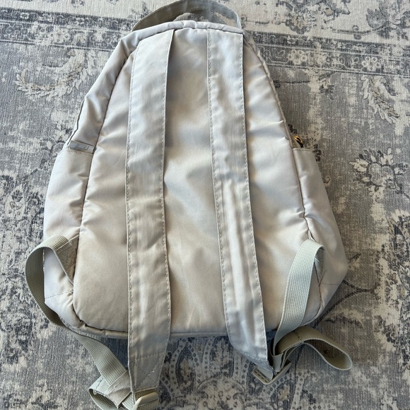 Small Hershel Backpack - Picture 2 of 4